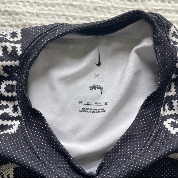 Stussy X Nike UV Crew Black - Picture 2 of 5